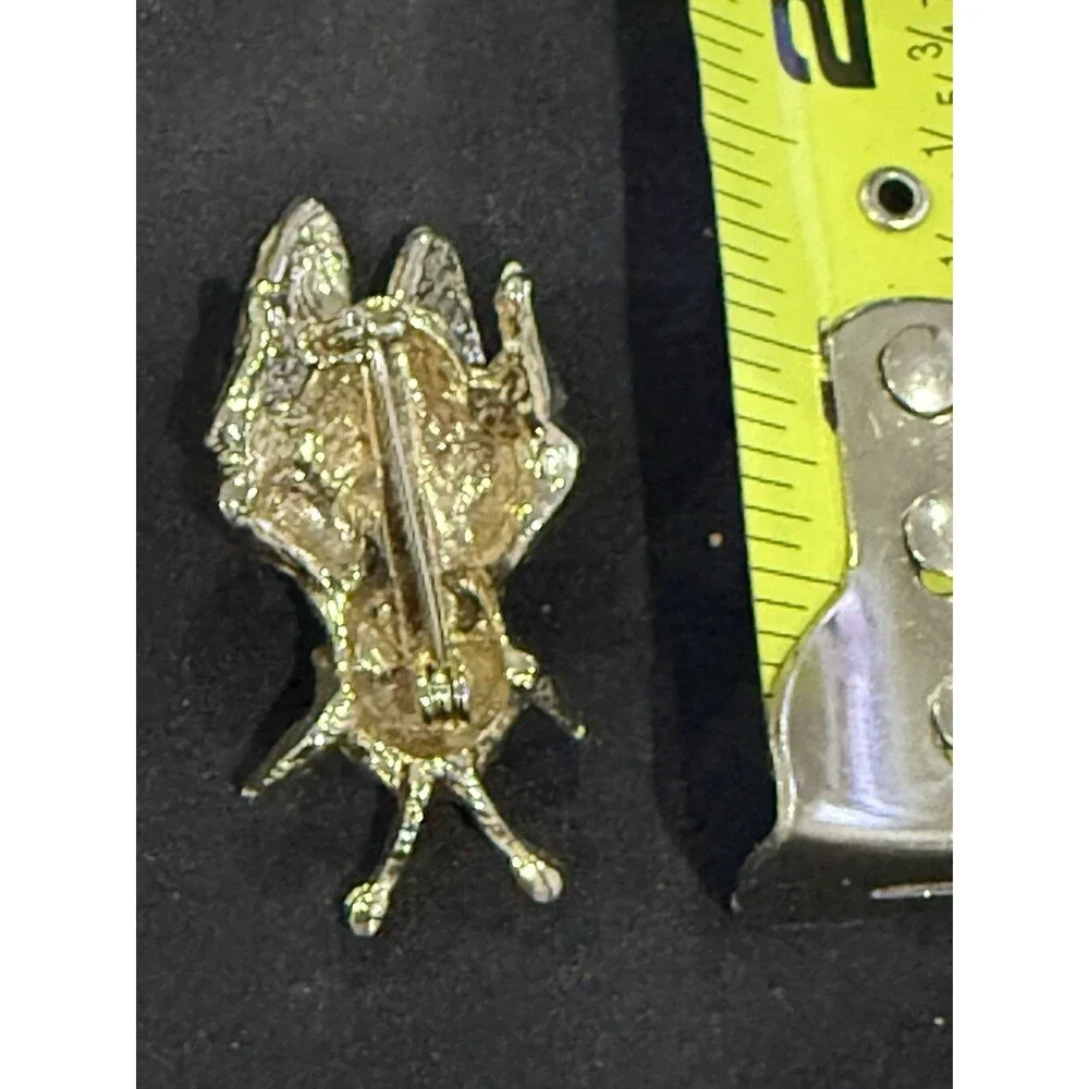 Vintage Style Rhinestone Fly Insect Brooch Pin Green Eyes Pave Articulated Wings